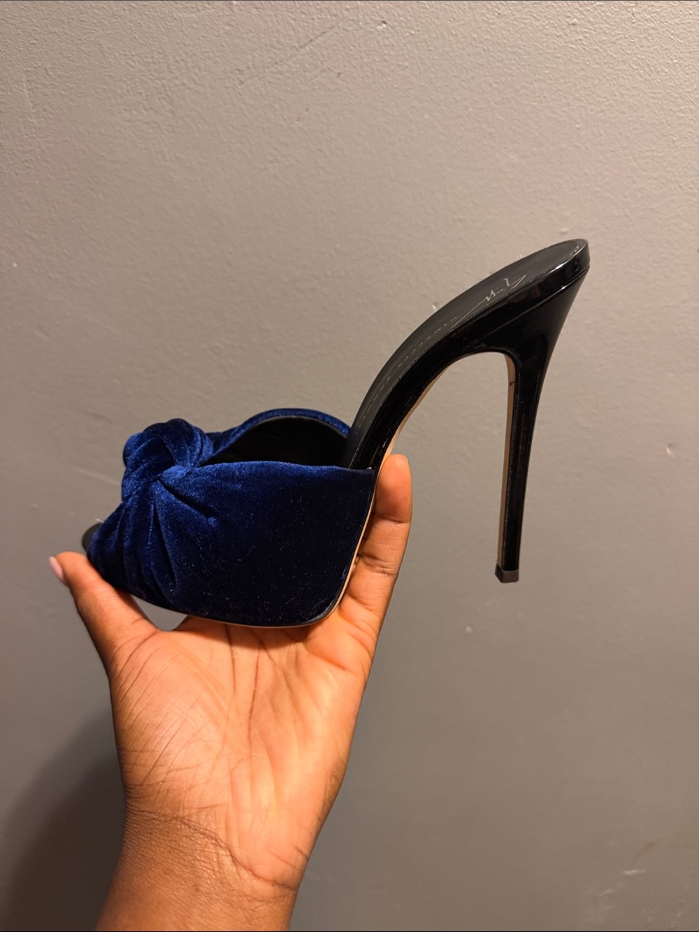 Giuseppe Zanotti Blue Velvet Knot Stiletto Mule Size 37.